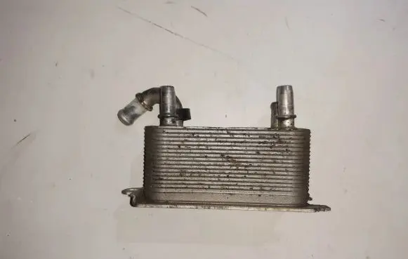 Volvo XC70 Gearbox / Transmission oil cooler 6G917A095AD