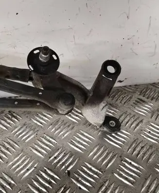 Honda Civic Front wiper linkage and motor 404564