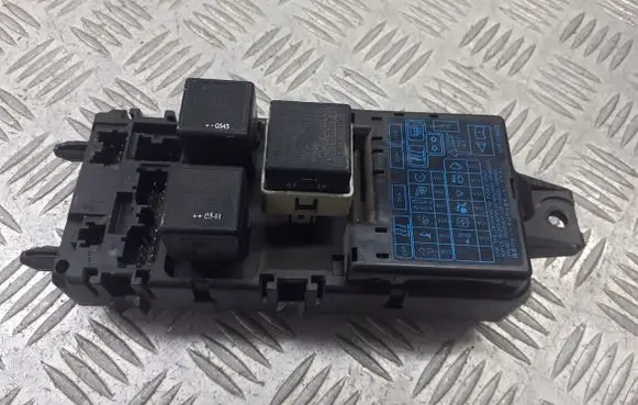 Mitsubishi Space Star Fuse box cover 