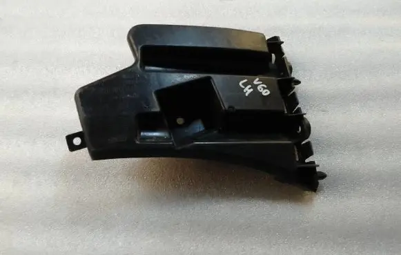 Volvo S60 Front bumper mounting bracket 30796625