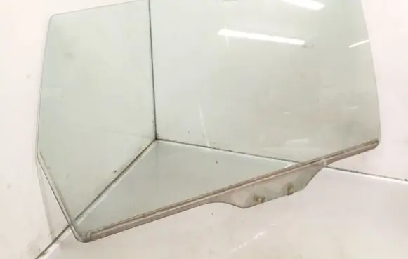 Mitsubishi Space Wagon Rear door window glass AS2