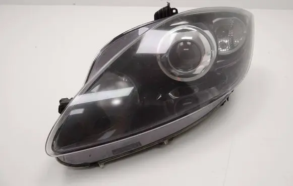 Seat Leon (1P) Headlight/headlamp 5P1941007D 89320411 5P1941007D2