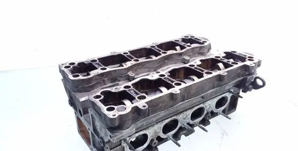 Peugeot 307 Engine head 9636076010