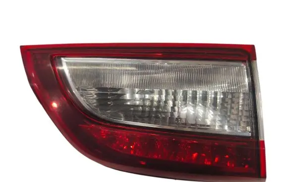 Subaru Outback (BS) Tailgate rear/tail lights