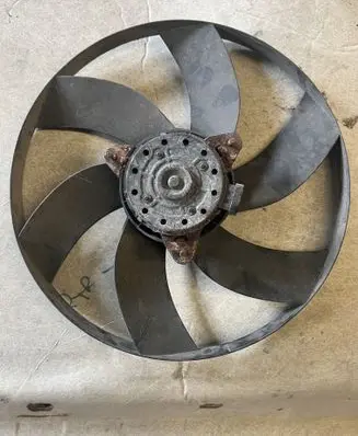 Electric radiator cooling fan