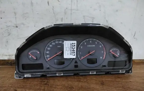 Volvo S80 Speedometer (instrument cluster) 9483484