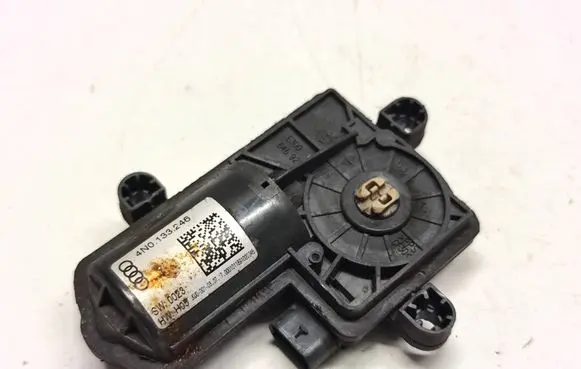 Audi S5 F5 Intake manifold valve actuator/motor 4N0133246