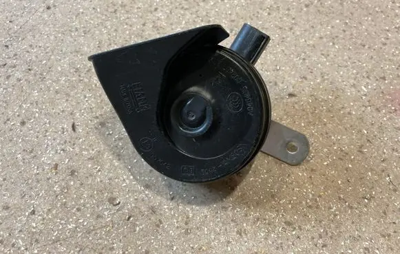 Mercedes-Benz GLE (W166 - C292) Horn signal A0005424204