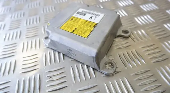 Toyota Prius (XW50) Airbag control unit/module 8917047630
