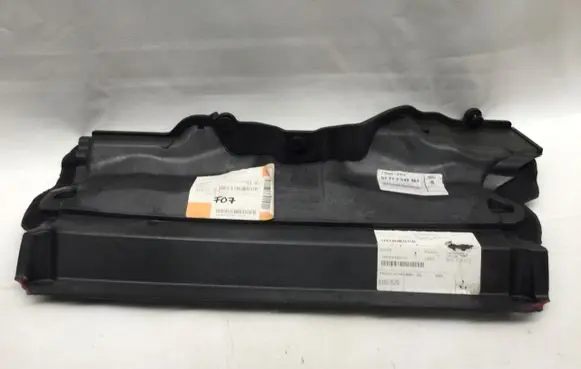 BMW 5 GT F07 Heat shield in engine bay 7149461