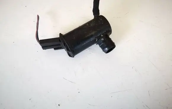 Mazda MPV Windscreen/windshield washer pump
