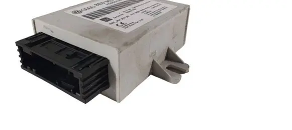 Volkswagen PASSAT B6 Tire pressure control unit 8E0907273A H04S0130