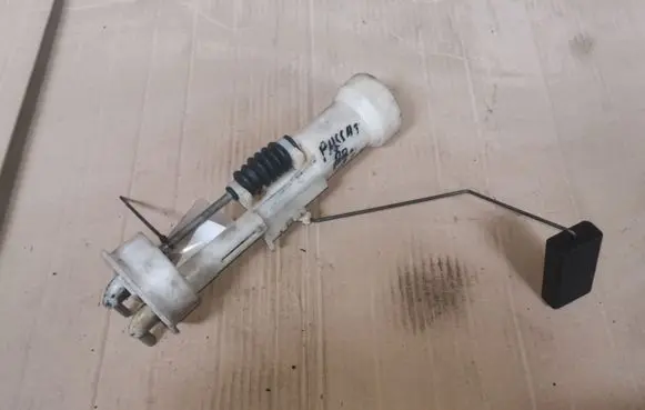 Volkswagen PASSAT B3 Fuel level sensor 3A5919051B
