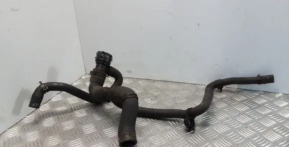 Volkswagen PASSAT B6 Engine coolant pipe/hose 3C0122063J 3C0122101BH