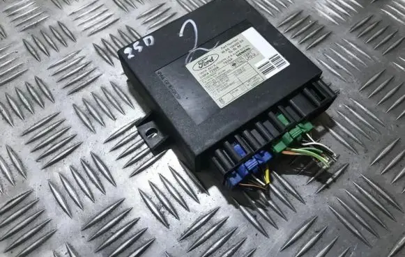 Ford Focus Comfort/convenience module 98ag15k600ea 5wk47220a