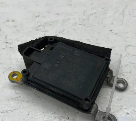 Nissan Leaf II (ZE1) Distronic sensor radar 4135AARS4B 4057146068 ARS410NN
