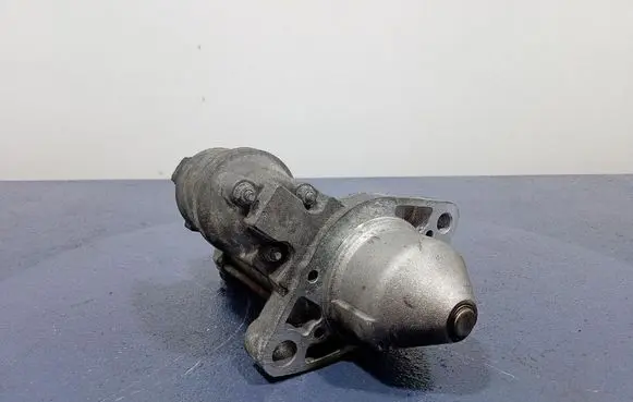 Toyota Avensis Verso Starter motor 281000G040