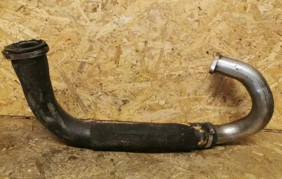 Opel Zafira B Intercooler hose/pipe 13322487 315805007 130C09