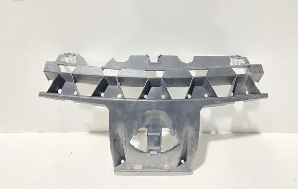 Renault Megane II Front bumper upper radiator grill 8200113852