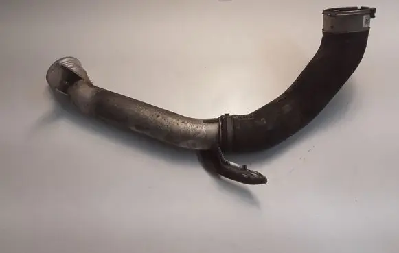 Volvo V40 Intercooler hose/pipe 31370955