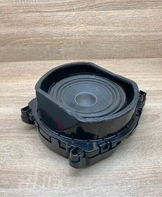 BMW X3 F25 Subwoofer speaker 9287756 18353410