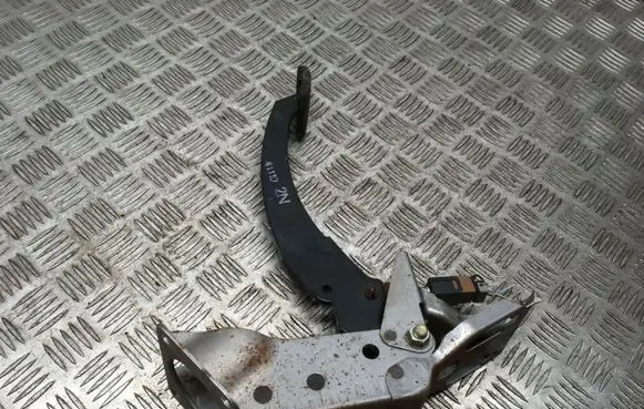 Subaru Legacy Brake pedal 41110