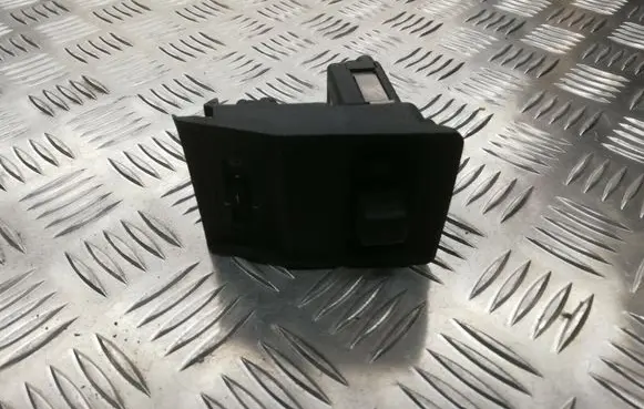 BMW 5 E34 Fog light switch 1389094
