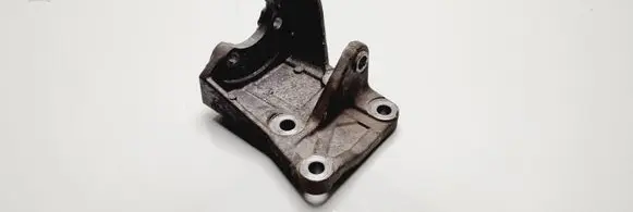 Infiniti FX Power steering pump mounting bracket 