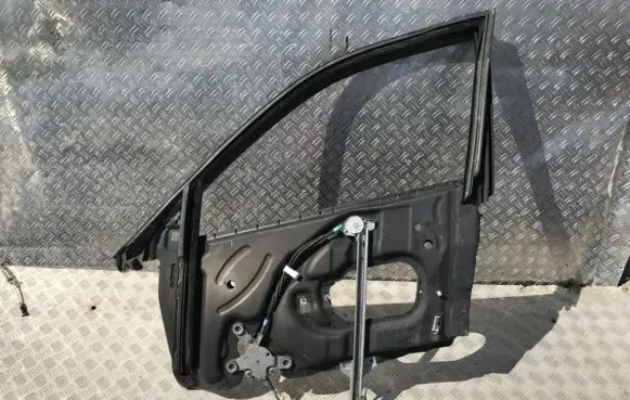Audi A8 S8 D2 4D Front door window/glass frame 