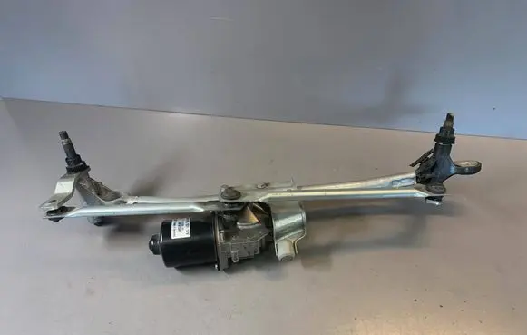 BMW 1 E81 E87 Wiper motor 7193036