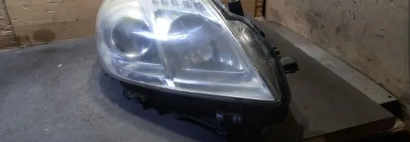 Toyota Prius (XW30) Headlight/headlamp 