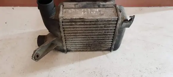 BMW 5 E39 Intercooler radiator 2246031