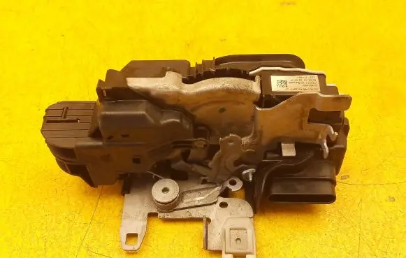 Volvo S90, V90 Rear door lock 31462449
