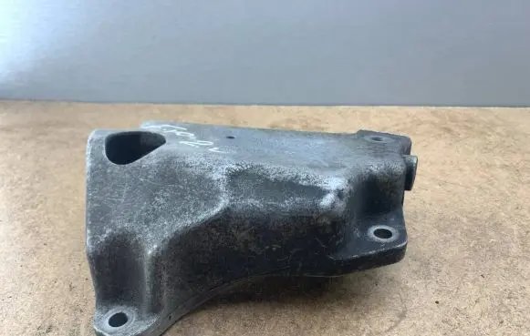 BMW 5 F10 F11 Engine mounting bracket 6781241 22116781241