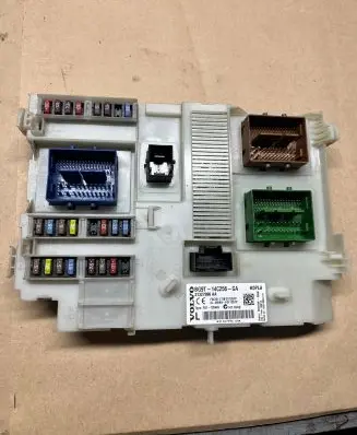 Volvo XC60 Fuse module BG9T14C256GA 31327996AA 3659AF01125TP