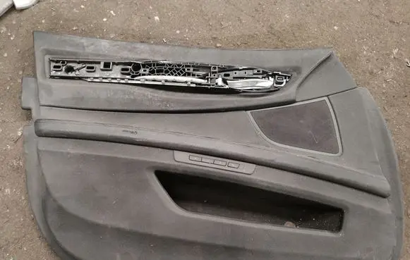 BMW 7 F01 F02 F03 F04 Front door card panel trim 0014051021