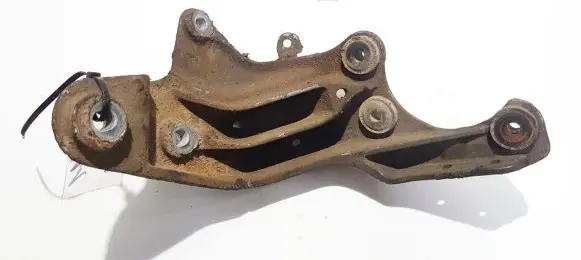 Chrysler Voyager Engine mounting bracket