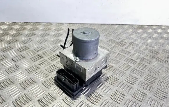 Volkswagen PASSAT B7 ABS Pump 3AA614109AP