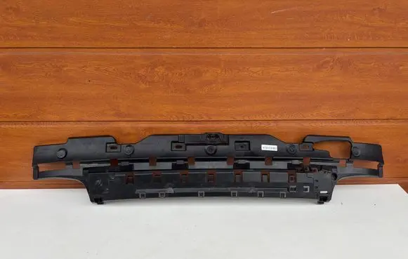 BMW 5 G30 G31 G38 Rear bumper mounting bracket 9498624