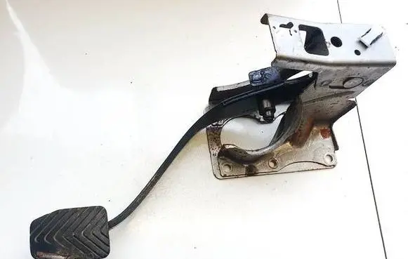 Dodge Caliber Brake pedal 