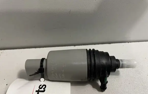 BMW 1 E81 E87 Windscreen/windshield washer pump 6934159