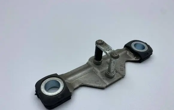 Audi A3 S3 A3 Sportback 8P Loading door lock loop/hook striker 8P4827507A