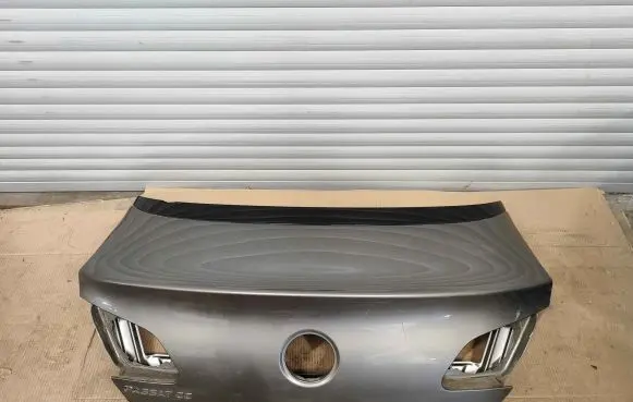 Volkswagen PASSAT CC Tailgate/trunk/boot lid 3C8827025C