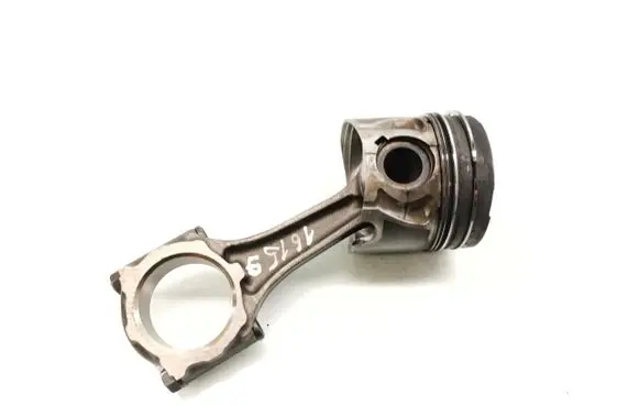 Mercedes-Benz C W205 Piston with connecting rod 
