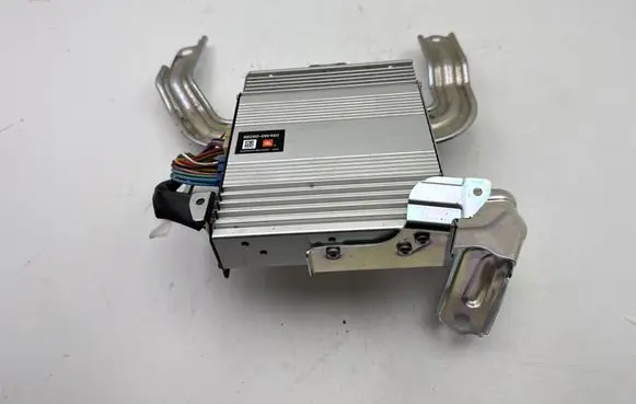 Toyota Prius (XW20) Sound amplifier 862800W460 304291001
