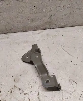 BMW i4 Fender mounting bracket 7486805