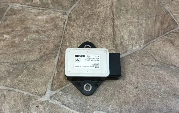 Mercedes-Benz E W212 Acceleration sensor A0055422618