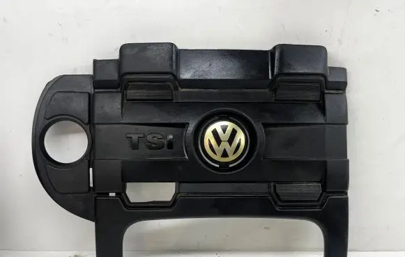 Volkswagen PASSAT B6 Engine cover (trim)