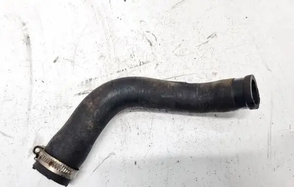 Engine coolant pipe/hose