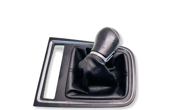 Volkswagen Jetta VI Gear lever shifter trim leather/knob 5C7711113B